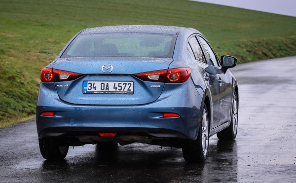 Mazda3Test_yeniMazda3_MazdaTurkiye_Otomobiltutkunu_Mazda3_Test_Otomobil_MazdaTest
