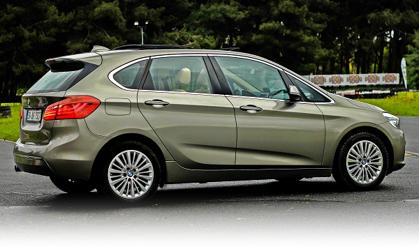 BMW 218i_Active Tourer