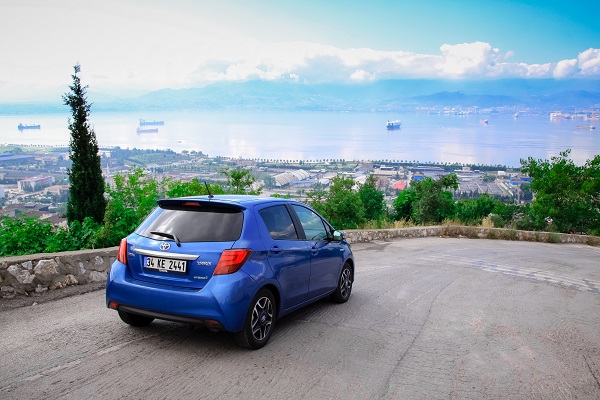 Toyota Yaris Hybrid