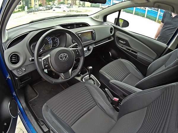 Toyota Yaris Hybrid Test