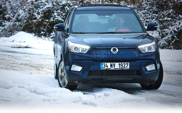 Ssangyong_Tivoli Test_Otomobiltutkunu_Snow_ice_Car_test_SUV_Crossover