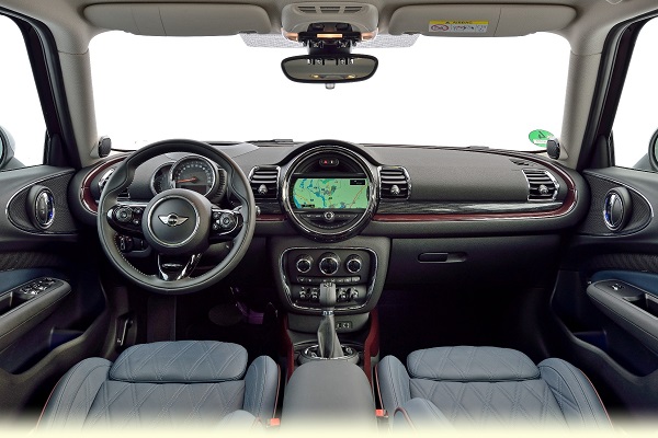 MINI Clubman_Kokpit_Otomobiltutkunu