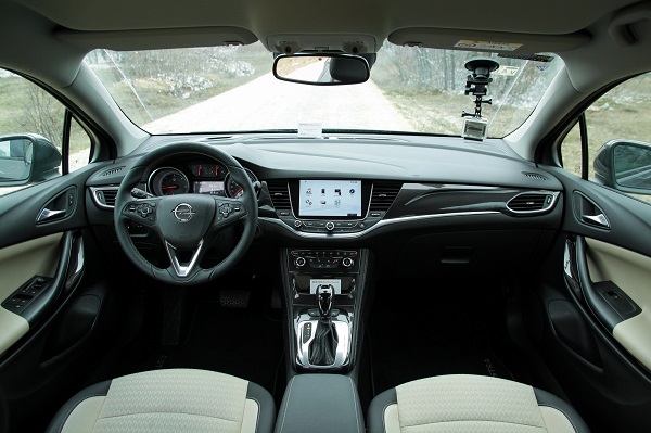 Opel Astra Test
