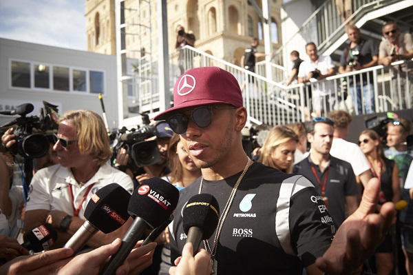 European-Grand-Prix_Lewis-Hamilton_Otomobiltutkunu