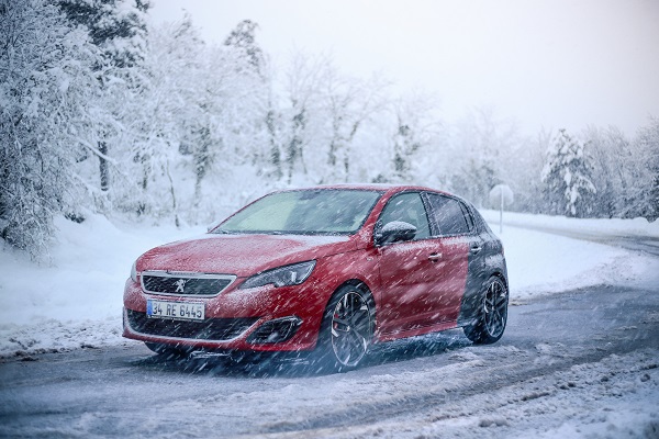 peugeot-308-gti-by-peugeot-sport-test