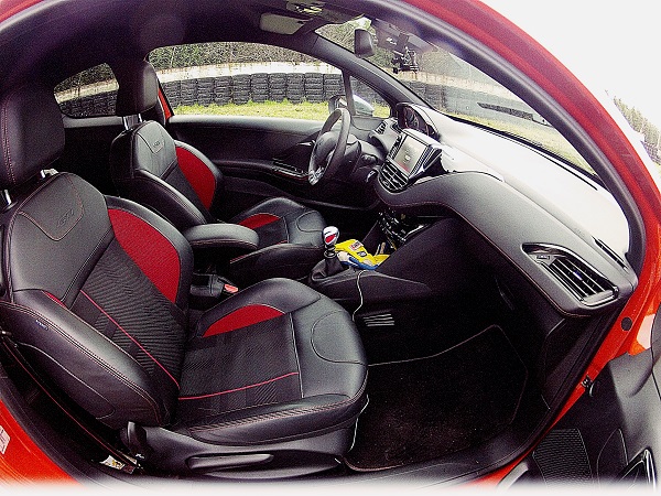 Peugeot 208 GTi