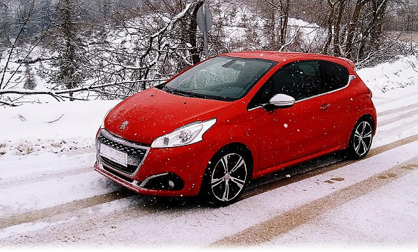 Peugeot 208 GTi_Otomobiltutkunu