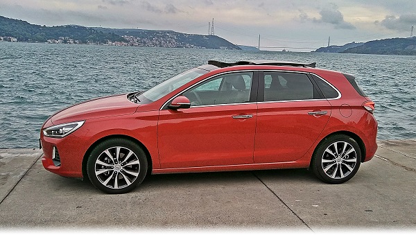 Hyundai Yeni i30 Elite Plus Smart Test Dizel Otomatik Otomobiltutkunu_Hyundai i30 DCT Test