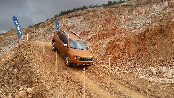 Dacia Duster OffRoad Alanı