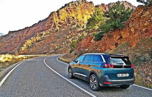 Peugeot 5008 SUV GT Line Test_Otomobiltutkunu