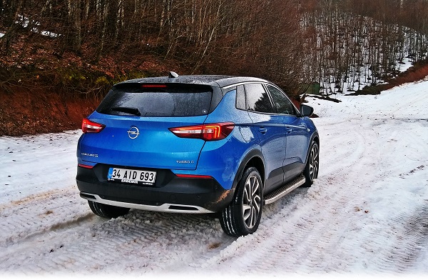Opel Grandland X Test_SUV GrandlandX