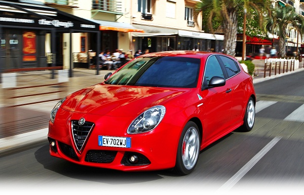 Alfa Romeo’dan Benzinli Fiyatına Dizel Kampanyası!