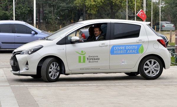 11 ADET TOYOTA YARIS HYBRID ESKİŞEHİR TEPEBAŞI BELEDİYESİ’NE TÖRENLE TESLİM EDİLDİ