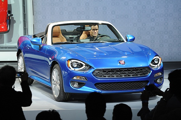 Fiat 124 Spider Efsanesi Geri Dönüyor!