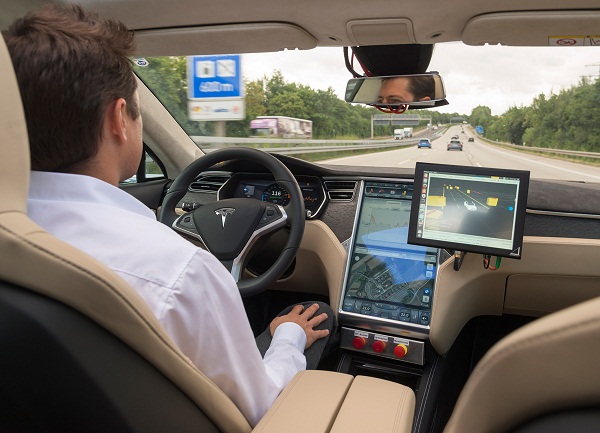 Bosch, Ağa Bağlı Otomobilleri Kişisel Asistana Dönüştürüyor
