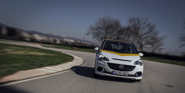 Opel Corsa OPC Cup Pistlerin Tozunu Atmaya Hazırlanıyor