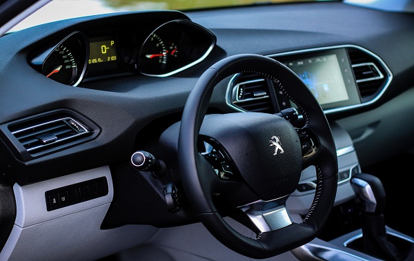 Peugeot 308 ALLURE 1.6 BlueHDi 120 hp EAT6 Tam Otomatik S&S Test