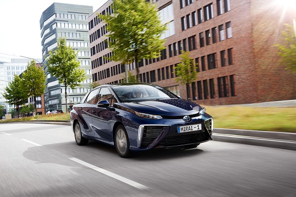2016 Yılının En Çevreci Otomobili ”Mirai”
