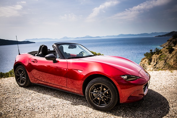 Mazda’nın efsane roadster modeli Mazda MX-5 Türkiye’de…