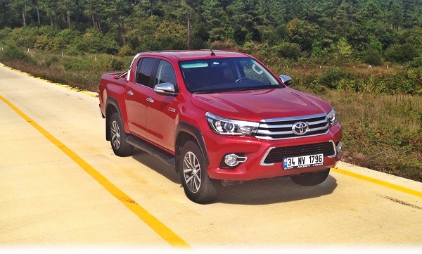 Toyota Hilux Test