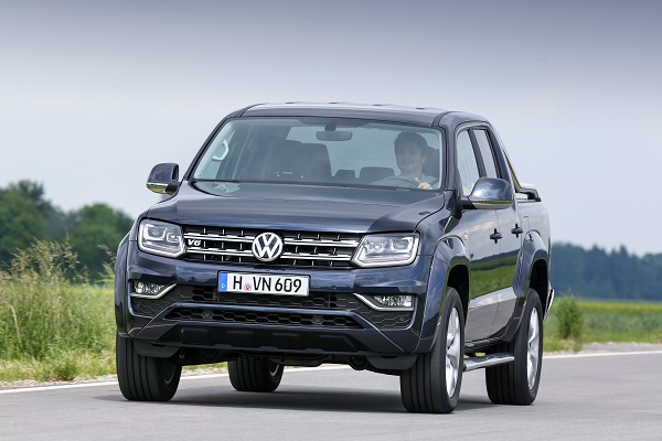 Yepyeni 3.0 litre V6 motoru ve tamamen yenilenen iç tasarımıyla Yeni Amarok IAA’da tanıtıldı