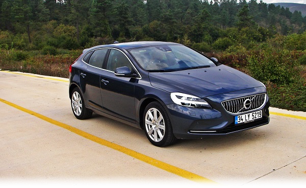 Volvo V40 T3 Test