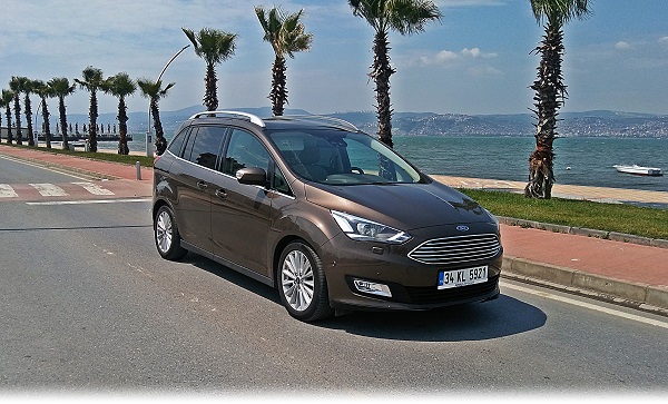 Ford Grand C-Max Test