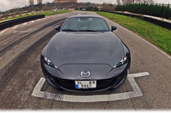 Mazda MX-5 RF Test