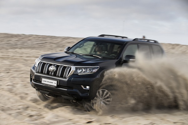 Dünyanın en dayanıklı 4×4’ü Toyota Land Cruiser Prado, şimdi çok daha iddialı…