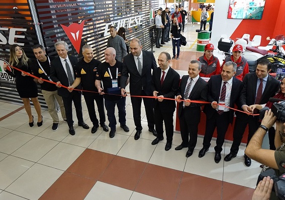10. Motobike İstanbul Renkli Görüntülerle Başladı