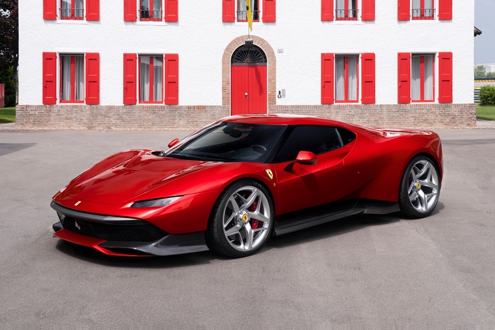 Kişiye Özel Ferrari SP38’in Örtüsü Kalktı!