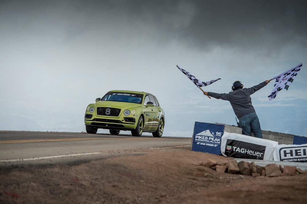 Mobil 1’in Desteğiyle Bentley Pikes Peak’te Rekor Kırdı!