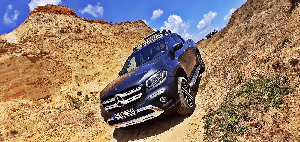 Mercedes Benz X-Class Test