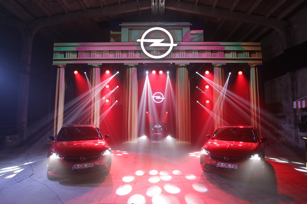 OPEL, ALTINCI NESİL YENİ CORSA İÇİN BERLİN’İ İSTANBUL’A GETİRDİ