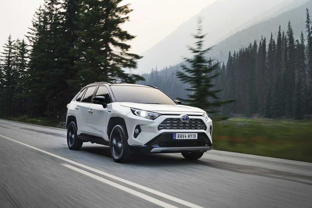 Toyota RAV4, Sınıfına Öncülük Ederek Dünyanın En Çok Tercih Edilen SUV’u Olmaya Devam Ediyor
