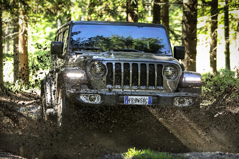 Jeep Wrangler Almanya’da En İyi Arazi Aracı ve SUV Seçildi!