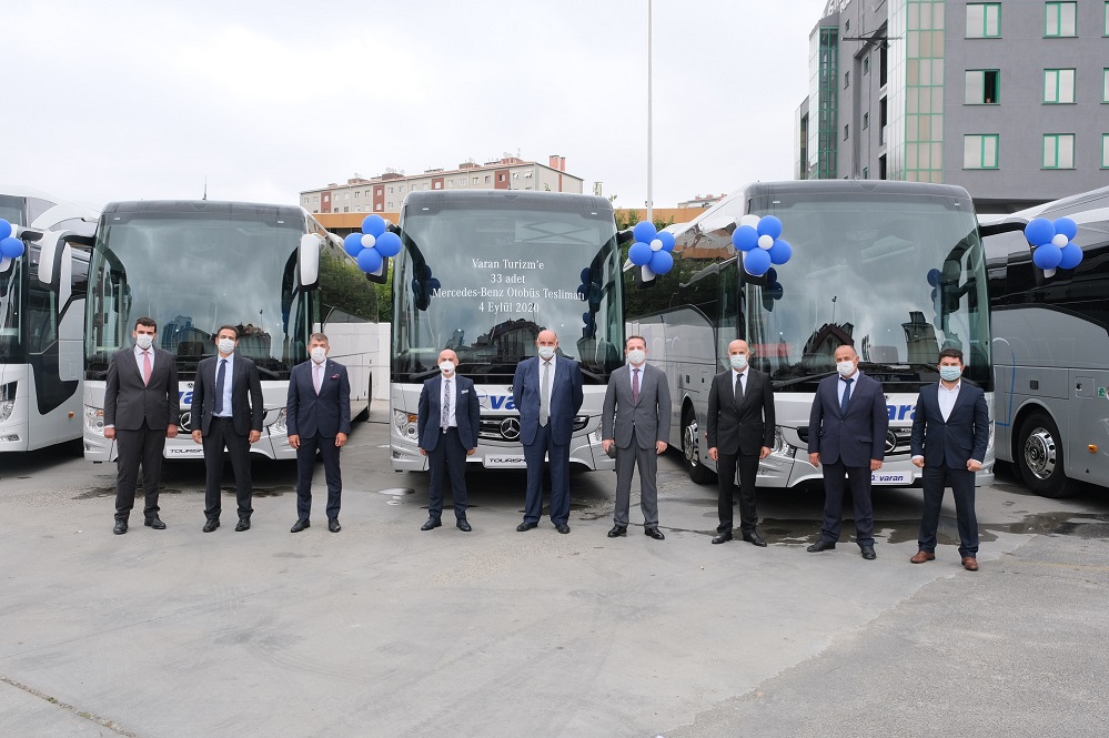 Mercedes-Benz Türk’ten Varan Turizm’e yılın teslimatı