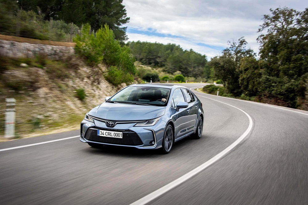 Toyota Corolla Sedan’da Yeni 1.5L Dynamic Force Motor Seçeneği