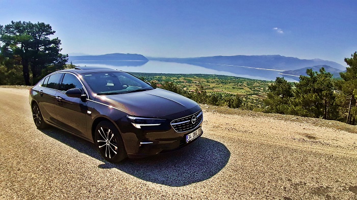 Opel Insignia Test 2021