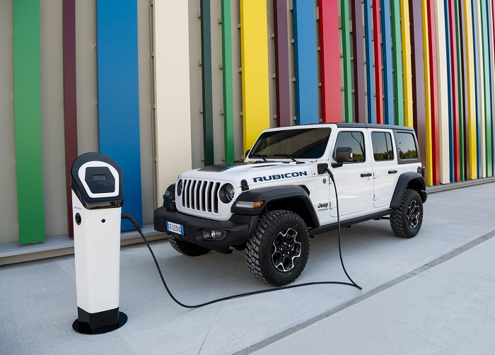 Gelmiş Geçmiş En Yetenekli SUV Jeep Wrangler artık Elektrikli