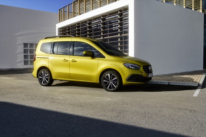 Yeni Mercedes-Benz T-Serisi tanıtıldı