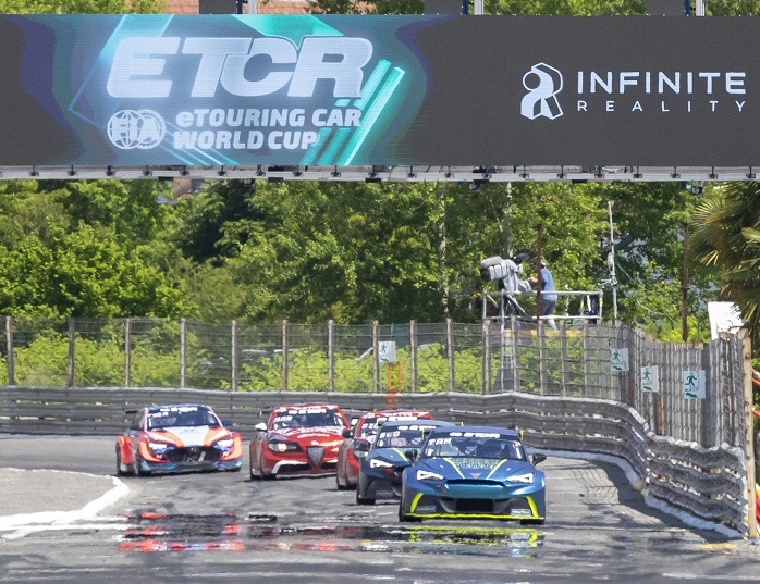 FIA ETCR’nin ilk yarışında ilk üç sıra CUPRA EKS’nin oldu