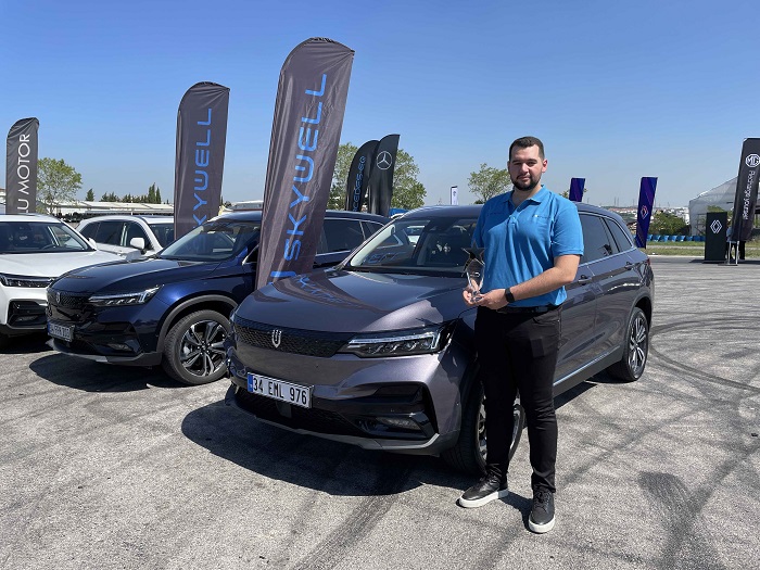 Elektrikli SUV SKYWELL ET5, 2022 Türkiye’de Yılın Elektrikli Otomobili Seçildi!