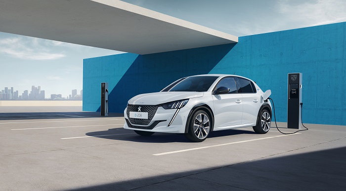 TAMAMEN ELEKTRİKLİ  YENİ PEUGEOT e-208