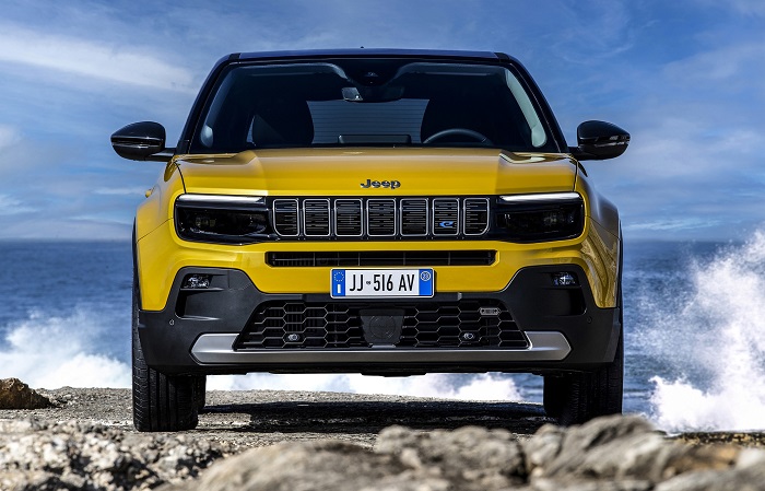 Jeep® Avenger Avrupa’da Yılın Otomobili Seçildi