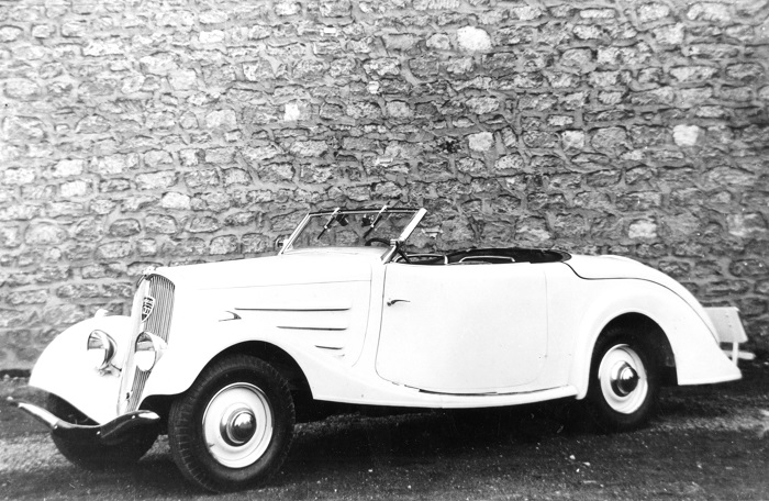 Peugeot, Retromobile 2023’de, “4”ün Göz Alıcı Gücünü Sergiliyor