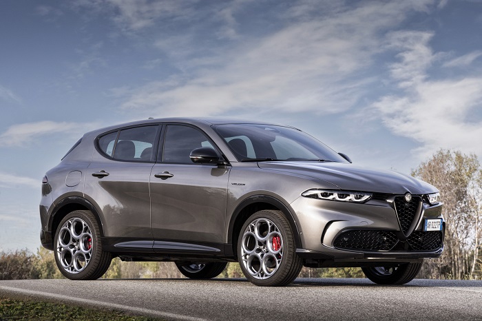 Alfa Romeo Tonale Plug-In Hybrid Q4 Satışa Sunuldu