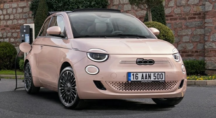 %100 Elektrikli FIAT 500e Türkiye’de