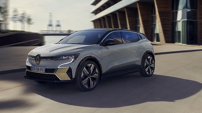 Yeni Megane E-Tech %100 Elektrikli, iki versiyonla Türkiye’de satışa sunulacak.