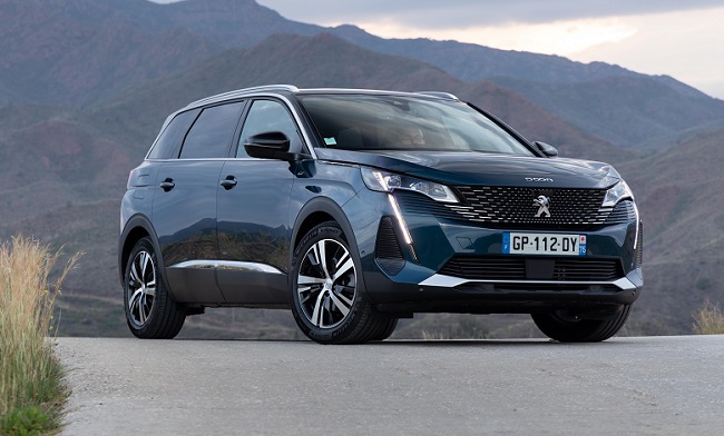 48V Hibrit Teknolojili Peugeot 3008 ve 5008 Türkiye’de